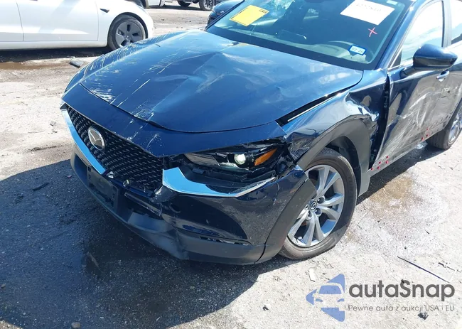 3MVDMBCM2RM653311: 42228107