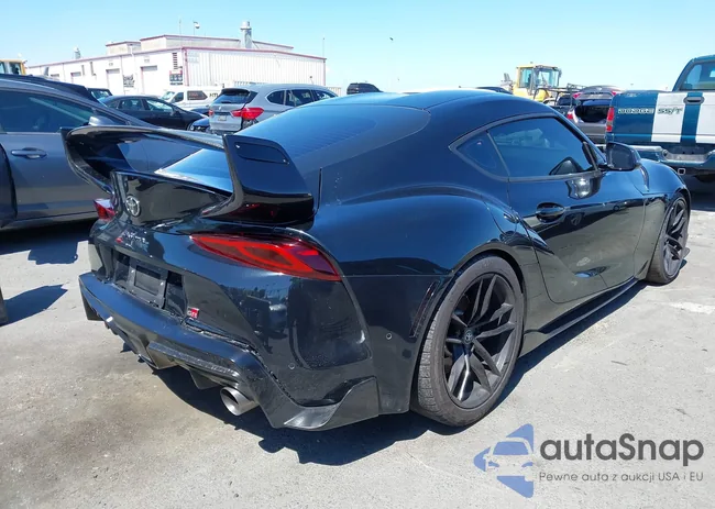 WZ1DB4C09LW032141: 42228125