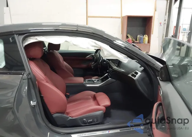 WBA83DA00SCT09661: 42228299