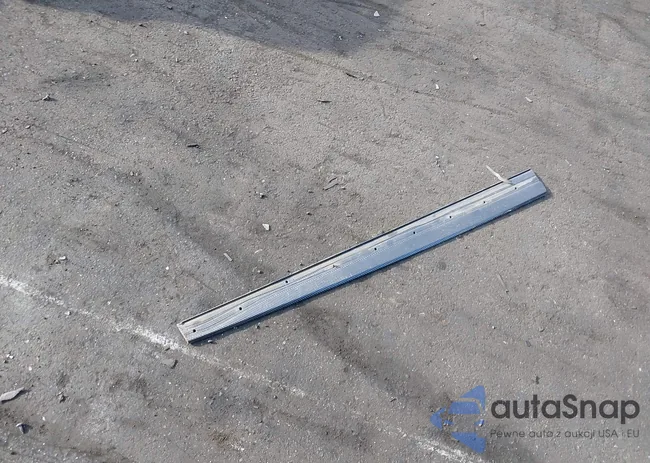 WBA4J5C56JBF07381: 42228318