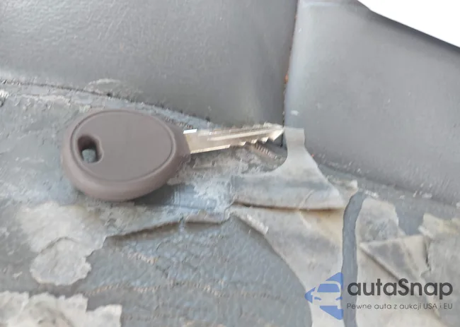 2D4GP44L76R804478: 42228322