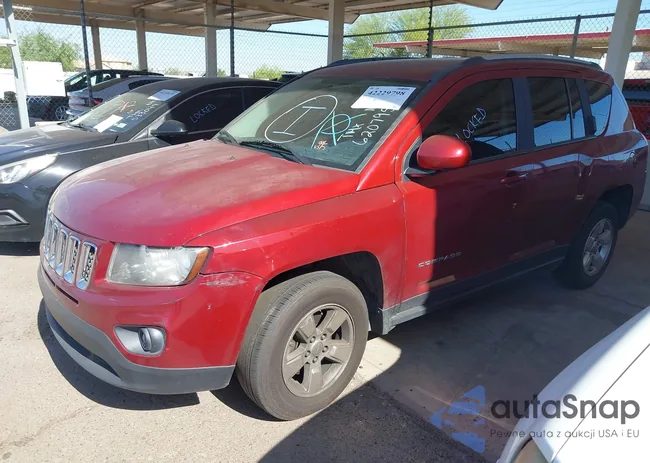 1C4NJCEB5GD620795: 42229798