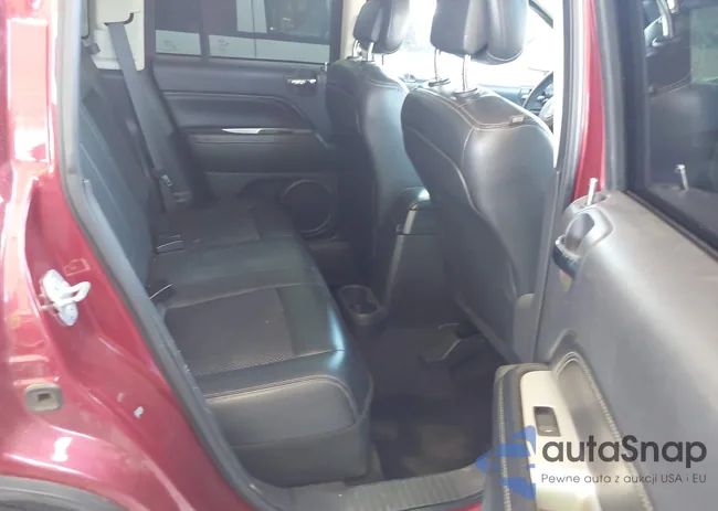 1C4NJCEB5GD620795: 42229798