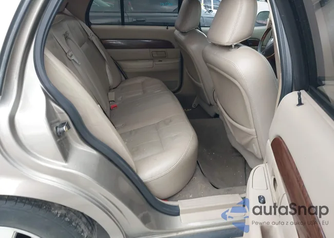 2MEFM75W84X621884: 42229917