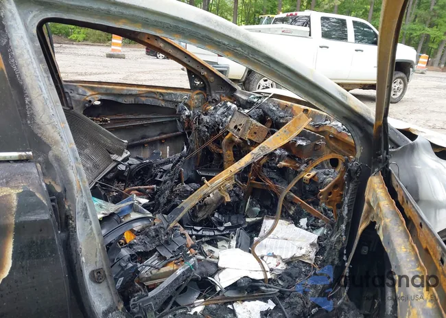 5NPD84LF0JH328928: 42229064