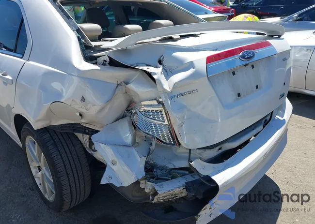 3FAHP0JG2AR233993: 42229104