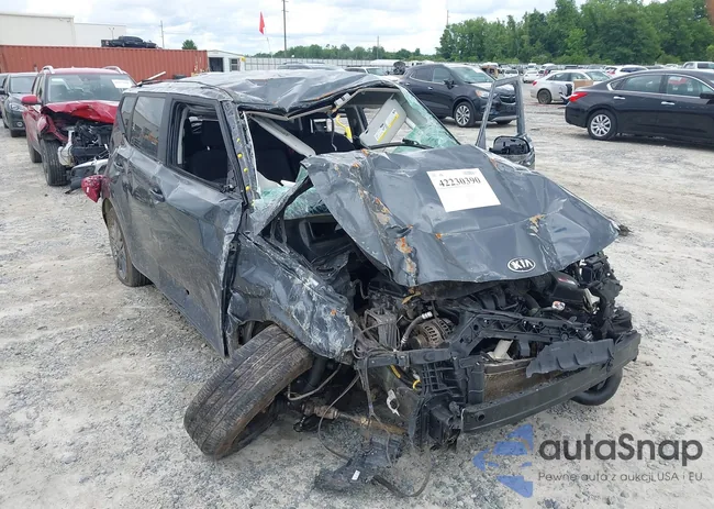 KNDJ23AU3M7796516: 42230390