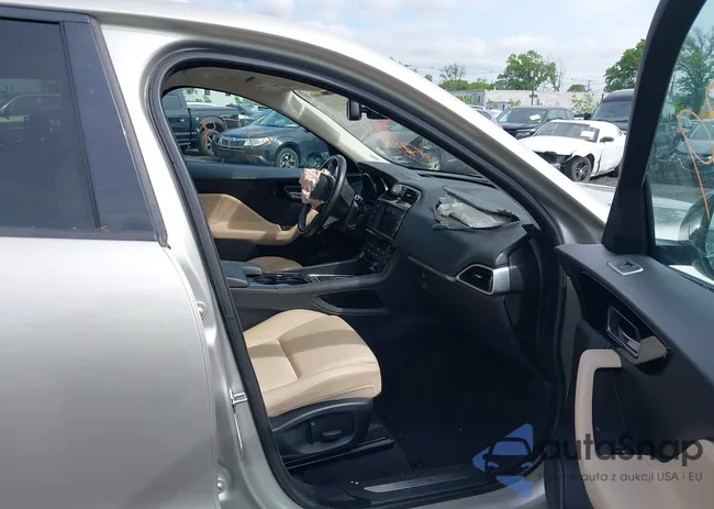 SADCJ2BV6HA881652: 42230479