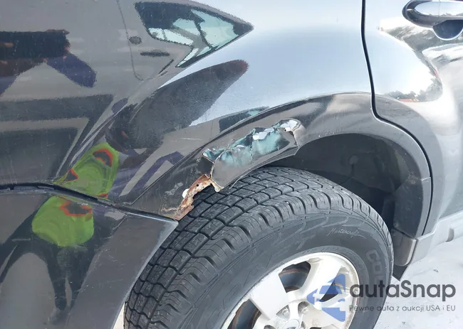 1FMCU04G89KC13137: 42230494