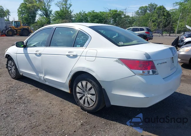 1HGCP2F30AA148961: 42230527