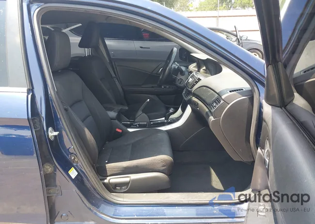 1HGCR2F58FA262368: 42230651