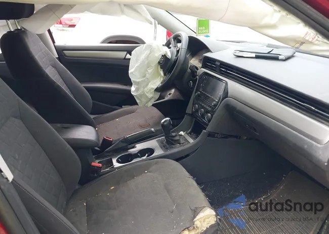 1VWAA7A32MC015846: 42230685