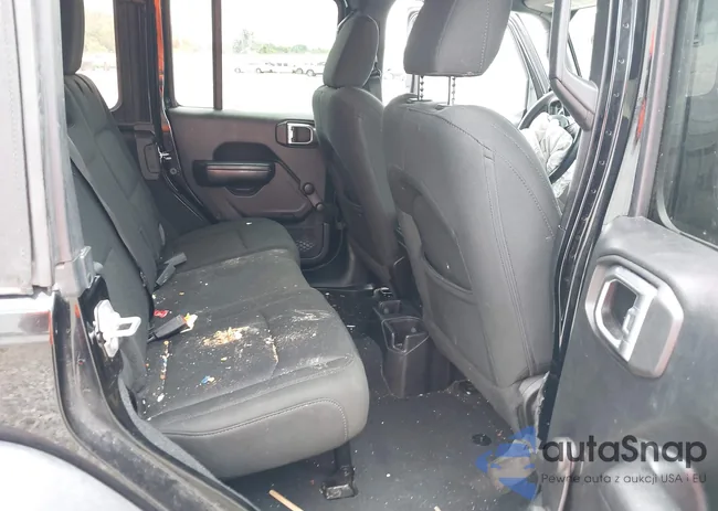 1C4HJXDG5KW577364: 42230795