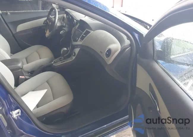 1G1PC5SB8D7124394: 42230903