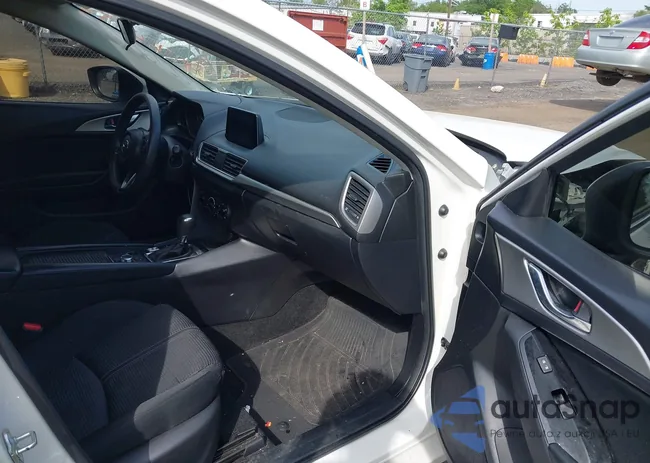 3MZBN1U7XJM197018: 42229988