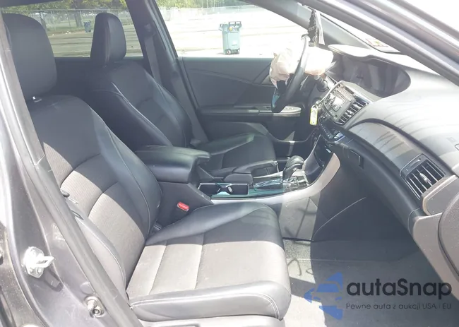 1HGCR2F56HA043749: 42230126