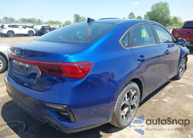 3KPF24AD4ME277261: 42230195