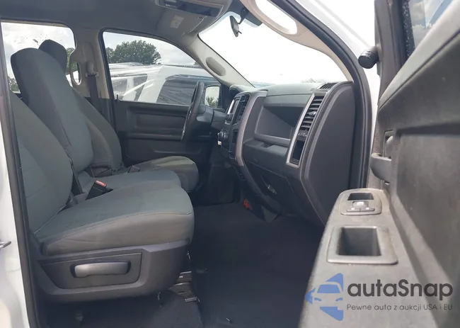 1C6RR7FT2JS215822: 42230232