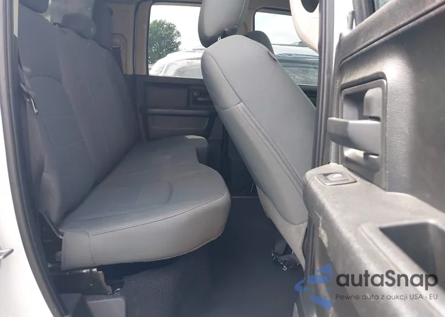 1C6RR7FT2JS215822: 42230232