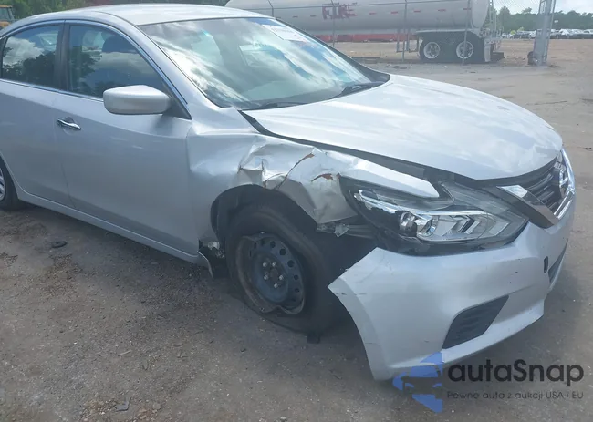 1N4AL3AP3JC201910: 42230365