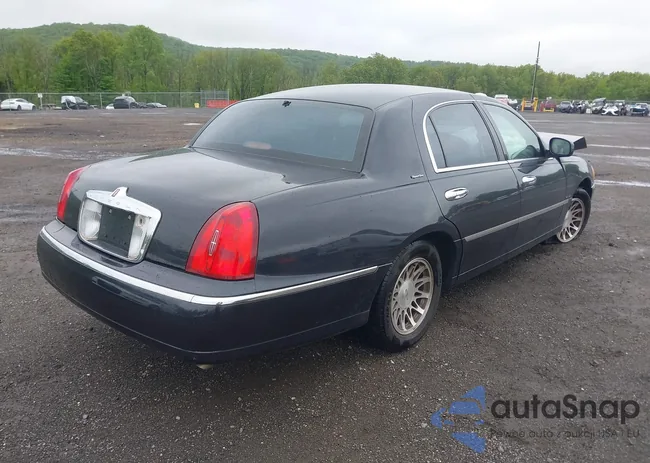 1LNHM82W1YY893845: 42231431