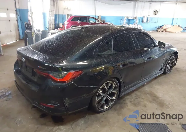 WBY33AW03RFR86974: 42231435