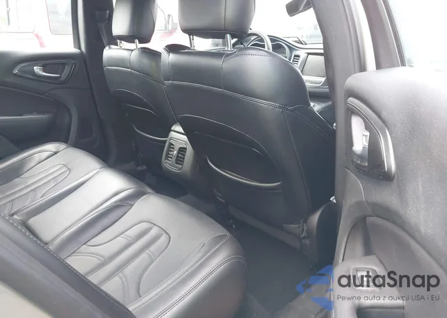 1C3CCCBG1FN735571: 42231495