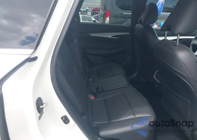 3PCAJ5M12LF100527: 42231641