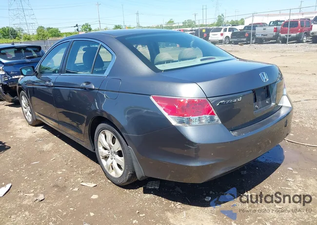 1HGCP2F73AA162811: 42231673