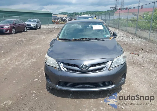 2T1BU4EE5CC901044: 42231753