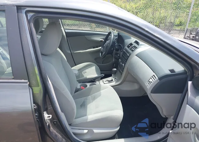 2T1BU4EE5CC901044: 42231753