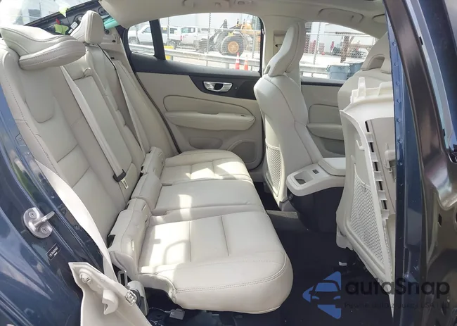 7JRL12FL9RG294057: 42231808