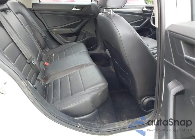 3VWC57BUXMM010154: 42231923