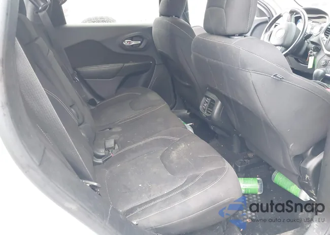 1C4PJMCS1GW145779: 42231148