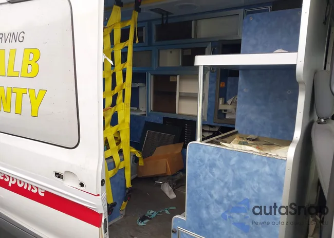 1FDYR2CM7HKA37738: 42231310