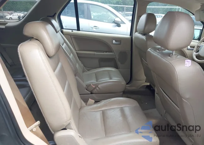 1FMZK02185GA06274: 42232701