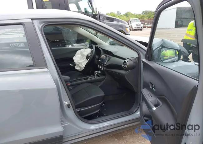 3N1CP5CV4RL552746: 42232789