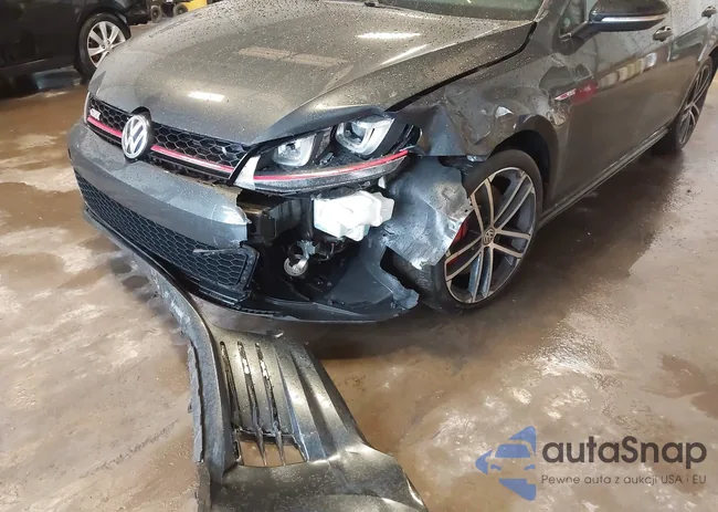 3VW547AU0HM044669: 42231992