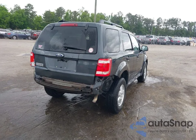 1FMCU03188KB01966: 42232070