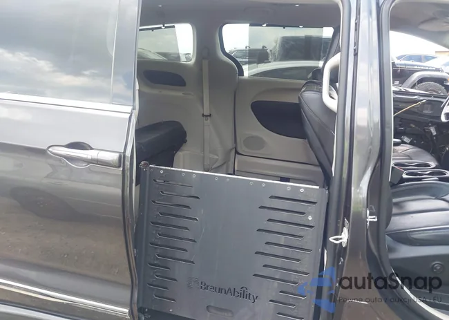 2C4RC1EG0KR652409: 42232161