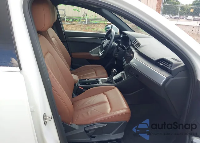 WA1AECF31L1052769: 42233376