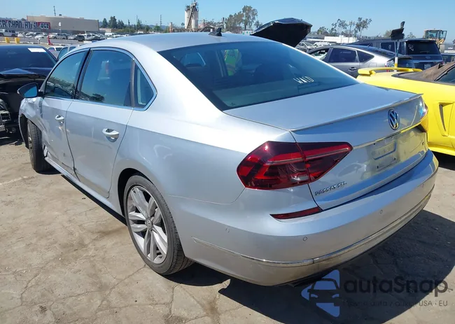 1VWCM7A39HC046906: 42233409