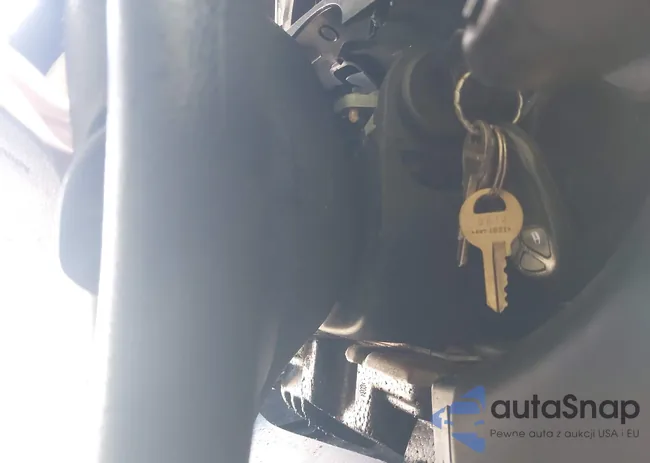 1GTW7AFG9H1117887: 42233506