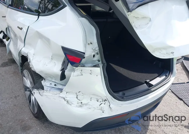 5YJYGDEE2MF200315: 42233599