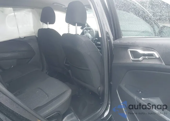 KNDPU3AF1P7033744: 42233732