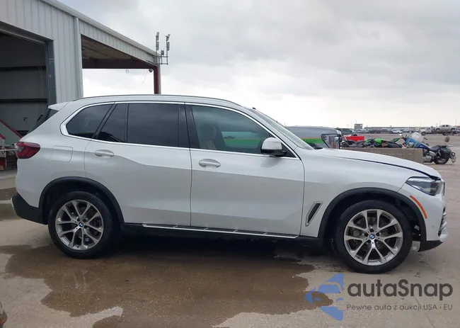 5UXCR6C08P9P02864: 42233800