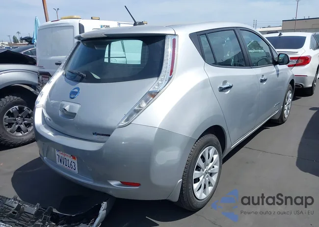 1N4BZ0CP4HC303676: 42233850