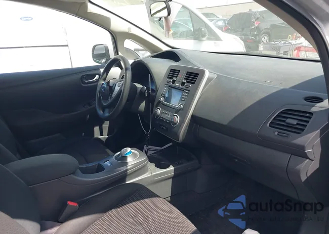 1N4BZ0CP4HC303676: 42233850