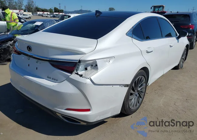 58AEZ1B15RU175250: 42233883