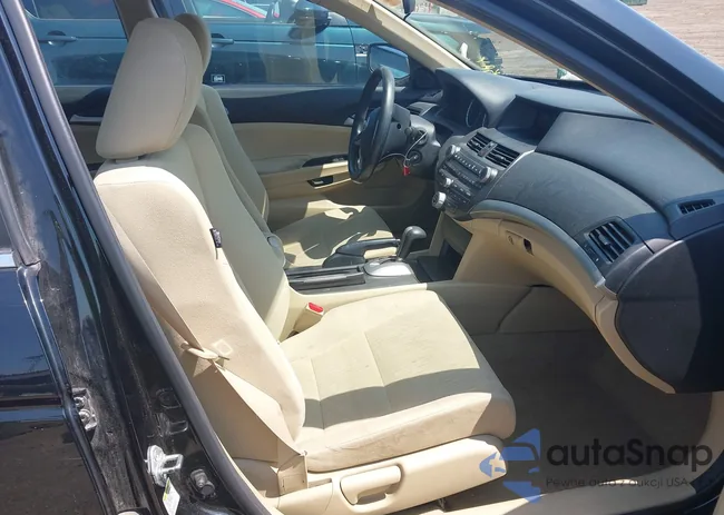 1HGCP2F39CA012959: 42233070